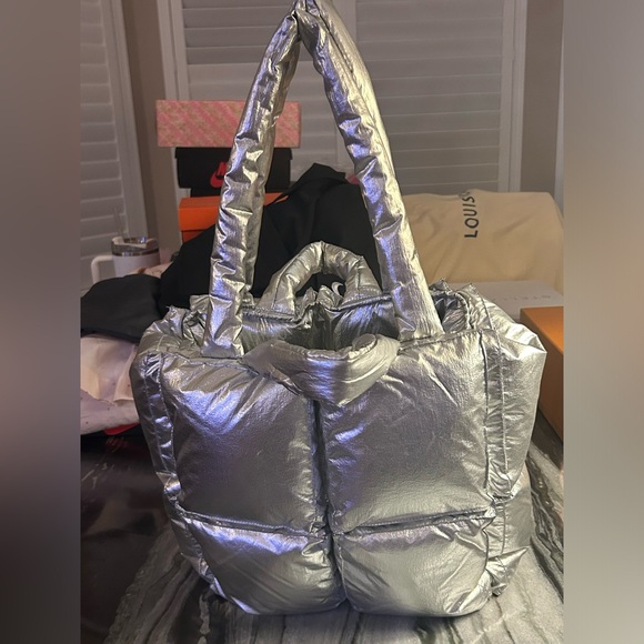Off-white silver puffer bag - Picture 4 of 8